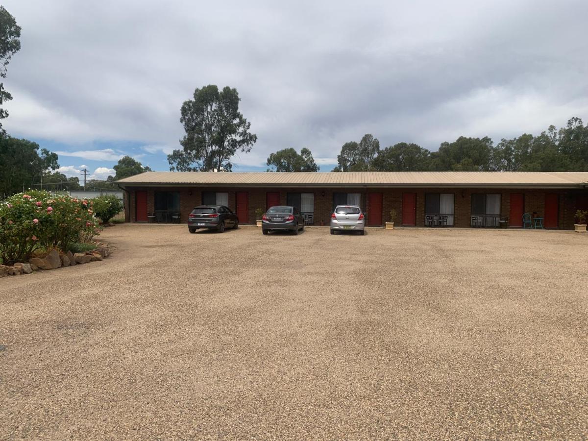 Newell Motor Inn Narrandera Exterior foto